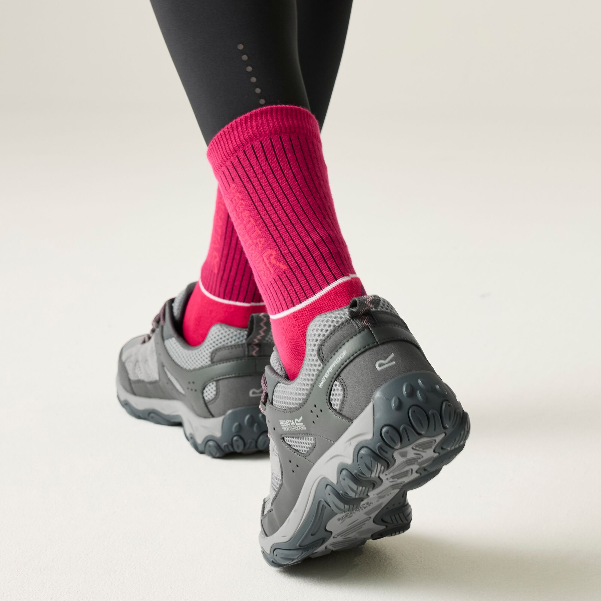 Women`s Edgepoint IV Low Walking Shoes