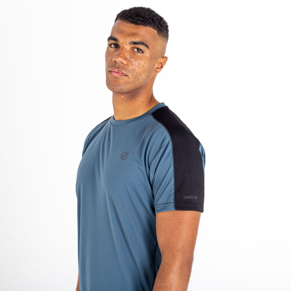 Men`s T-shirt Dare 2b Discernible Lightweight Workout Tee, EV9, M Men`s T-shirt Dare 2b Discernible Lightweight Workout Tee, EV9, M